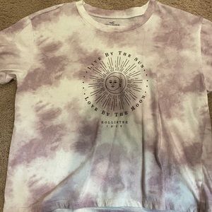 Hollister graphic tee